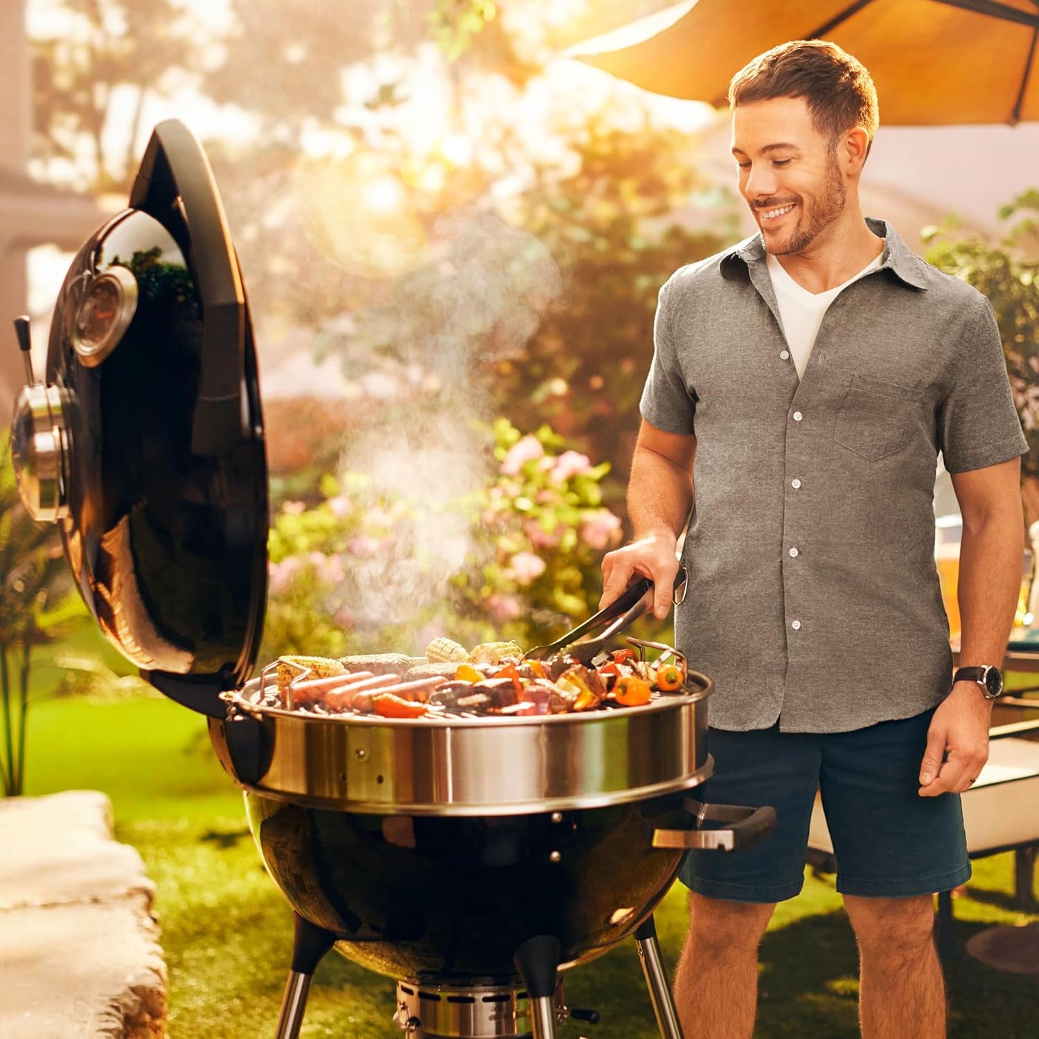 PRO 22-Inch Charcoal Kettle Grill - PRO22K-LEG-3 - Black, Stainless Steel Spacer Ring, 360In² Cooking Area, Sturdy 4-Leg Design, 7-Inch Wheels